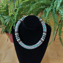 Load image into Gallery viewer, Bead Rope Necklace
